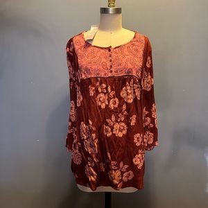New floral print top dark red and burnt orange size L